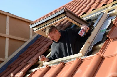Pose de fenêtres de toit Velux au Plessis-l'Échelle